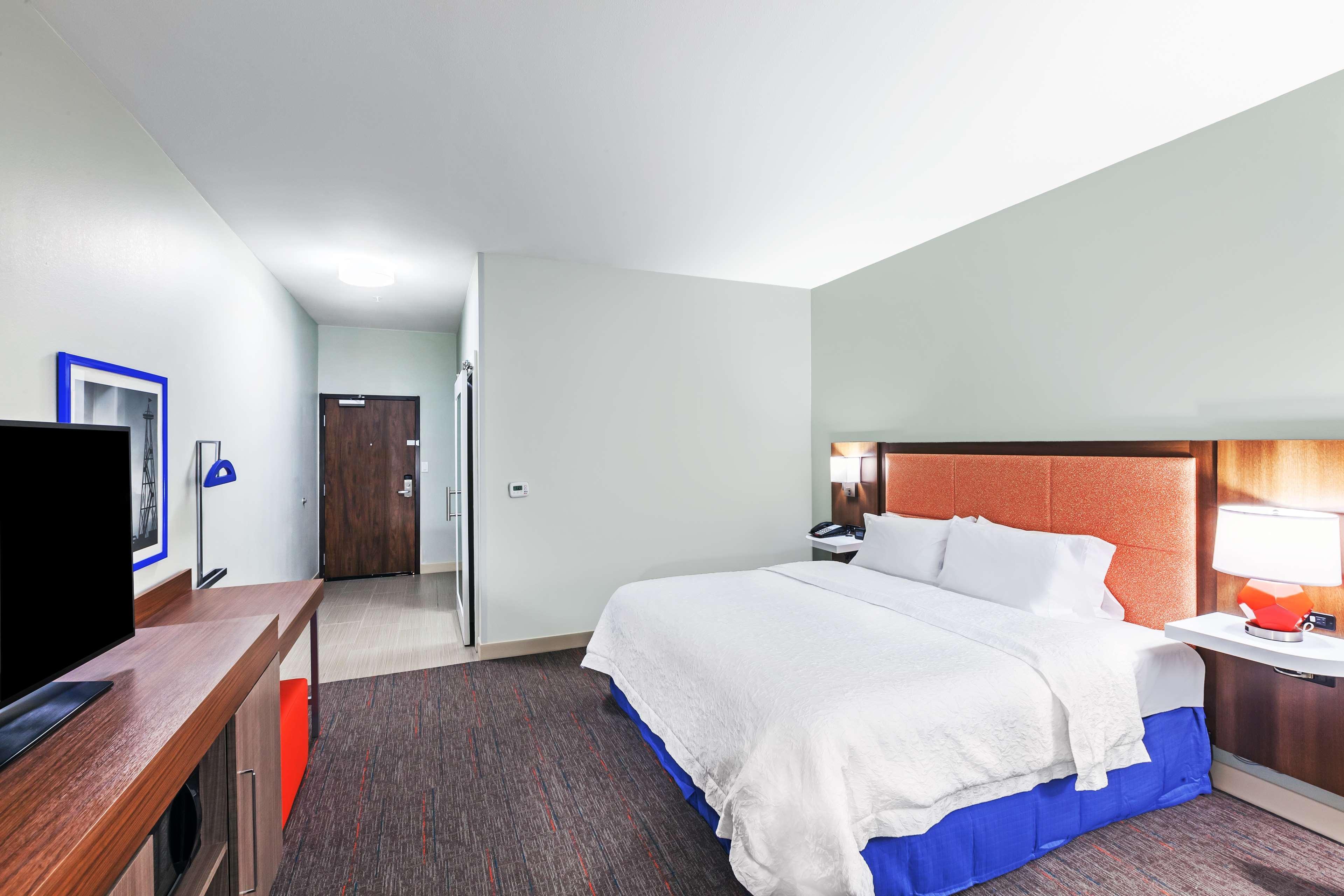 Hampton Inn Озона Экстерьер фото