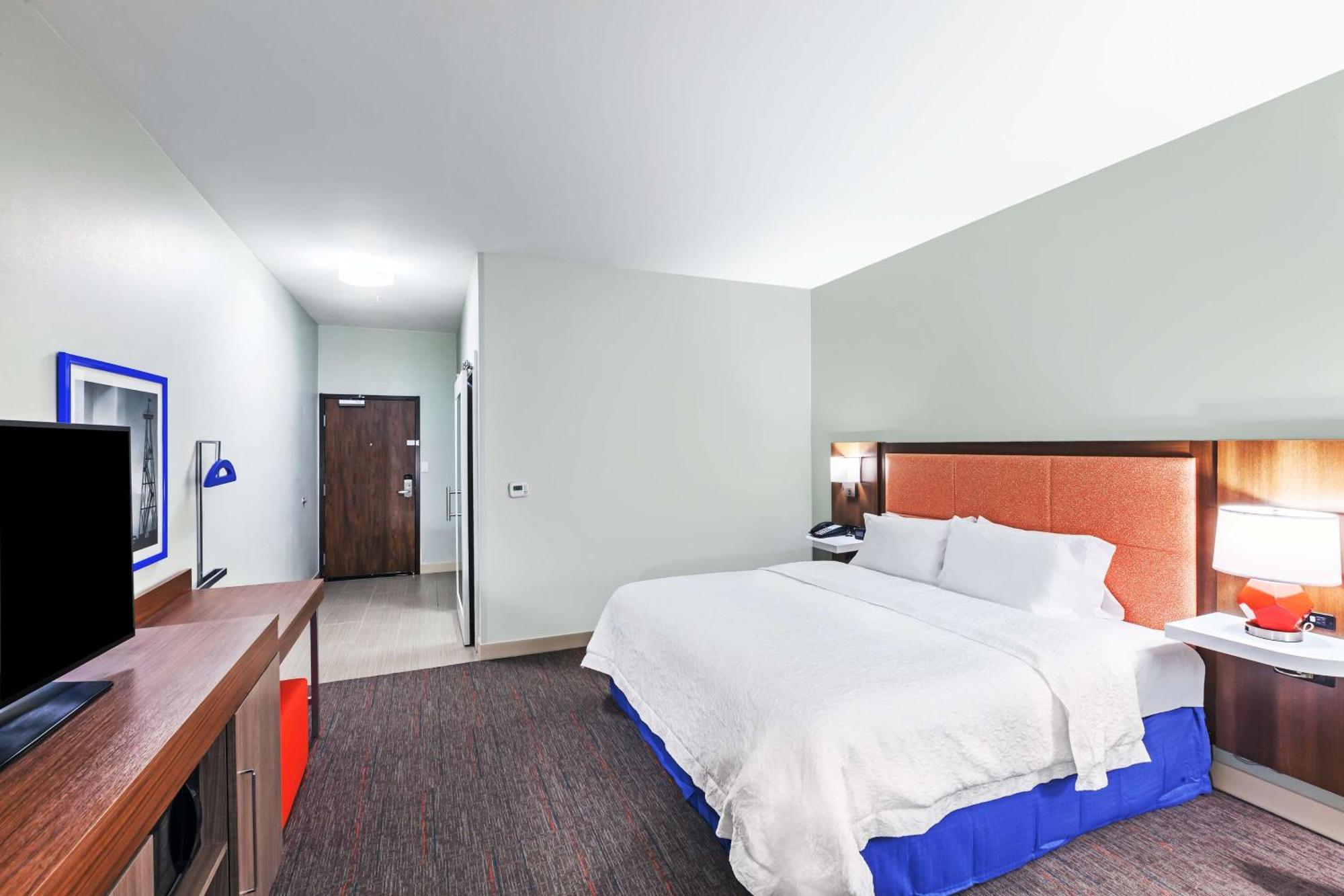 Hampton Inn Озона Экстерьер фото