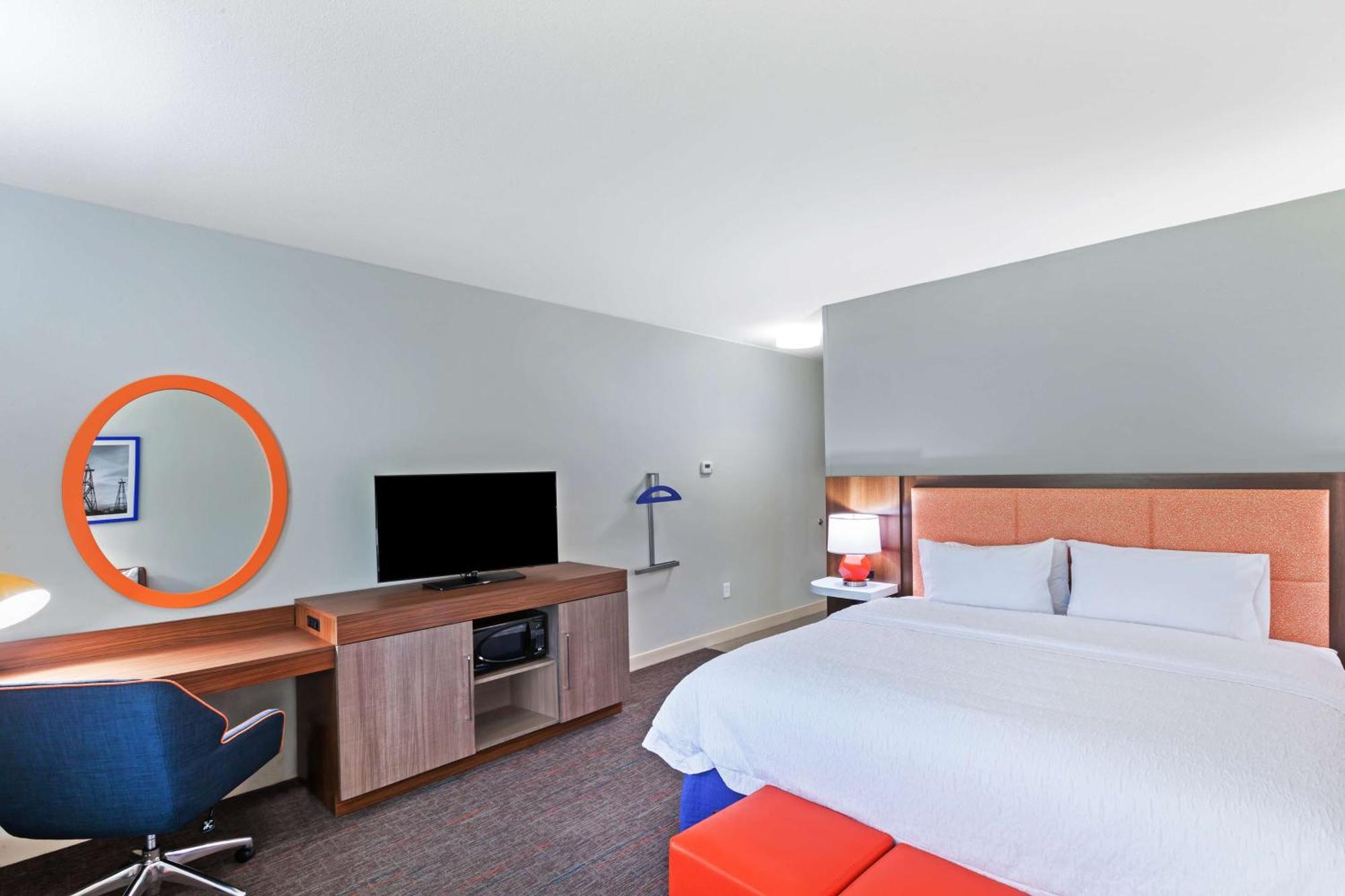 Hampton Inn Озона Экстерьер фото