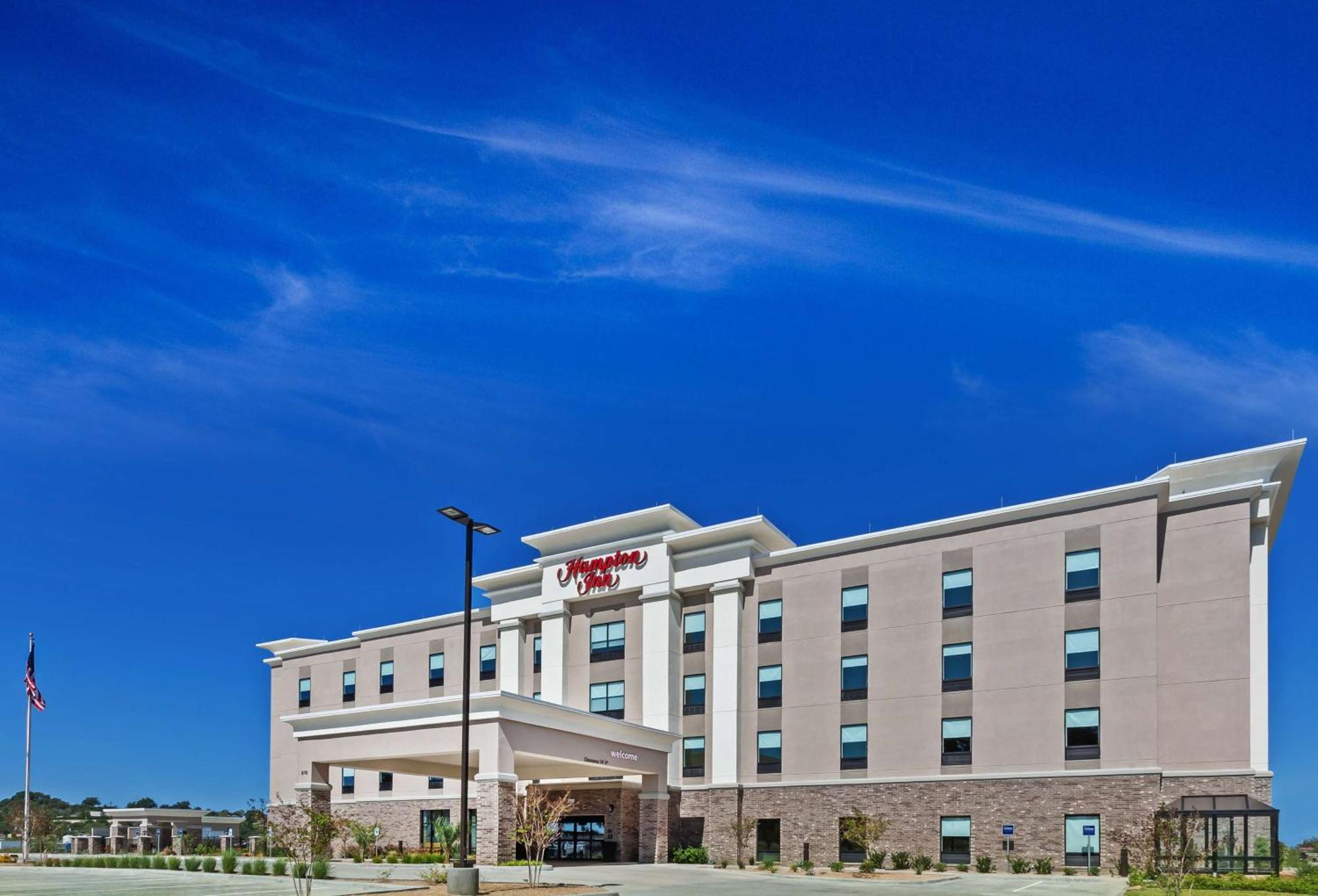 Hampton Inn Озона Экстерьер фото